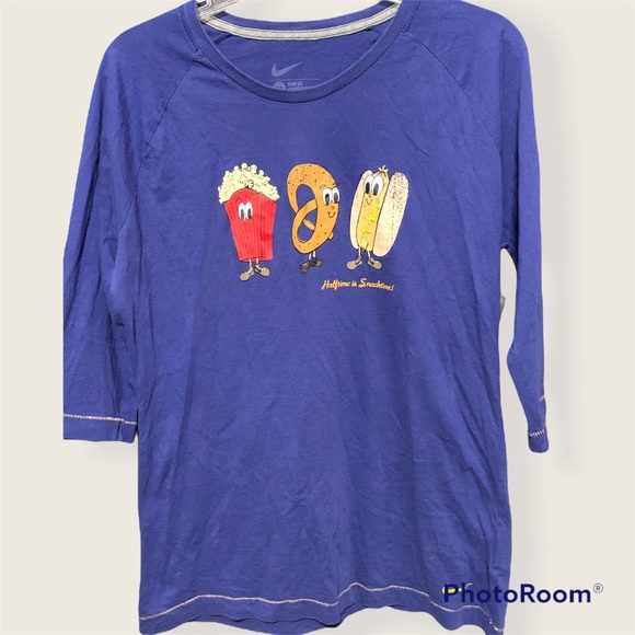 Women’s Nike Snacktime long sleeve shirt - Picture 1 of 6